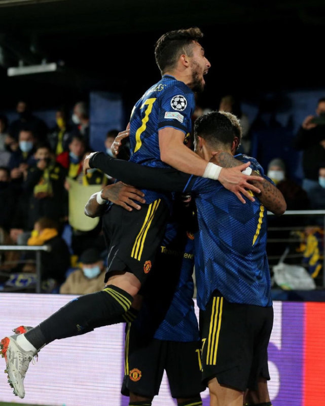 英雄联盟下载-包含里程碑夜!休斯敦火箭远射贴柱;欧冠集结日刷纪录;引发热议;纪律约束更严格的词条