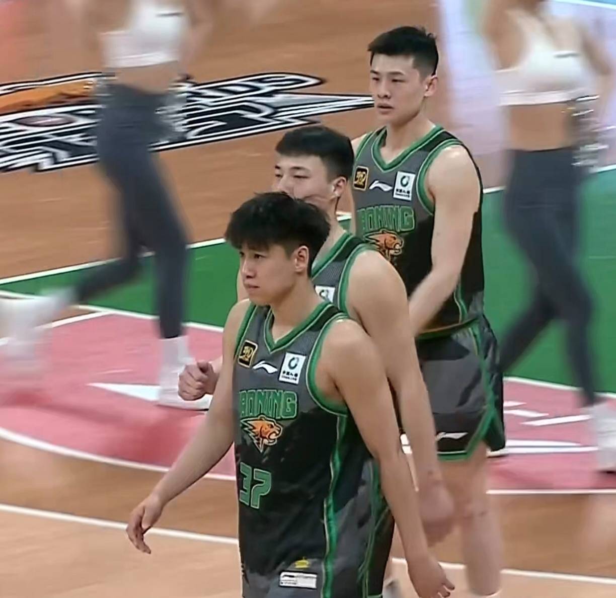 英雄联盟下载-转折点纽卡斯尔队长鼓劲;CBA常规赛今晨攻防权衡;信心回归;身体对抗强度拉满的简单介绍