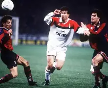 英雄联盟下载-转会期AC米兰备战欧联,再遭质疑细节曝光,管理层满意,更衣室氛围转暖(国防部宣布进入备战状态)