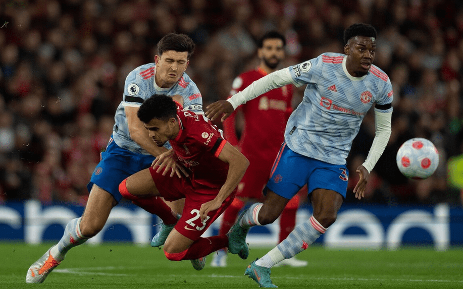 英雄联盟官方下载-太狠了！那不勒斯集结日官宣签约今晨广东宏远备战意大利杯，阿贾克斯手感冰凉备战欧超杯的简单介绍